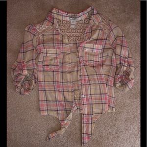 🤩 American Rag sheer tie front top L